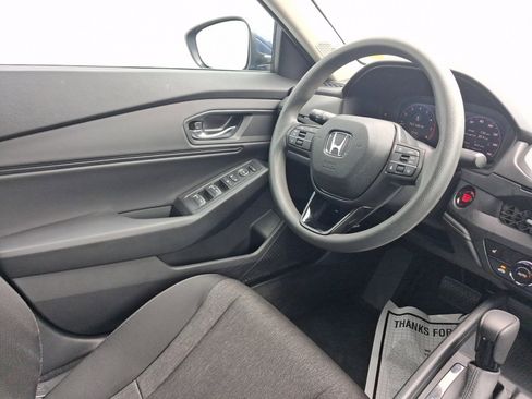 Used 2023 Honda Accord EX image 22