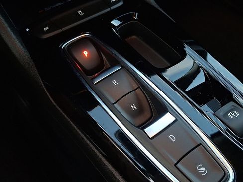 Certified 2023 Chevrolet Bolt EUV LT w/ Comfort Package image 14