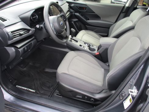 Used 2024 Subaru Crosstrek 2.0i Premium image 12