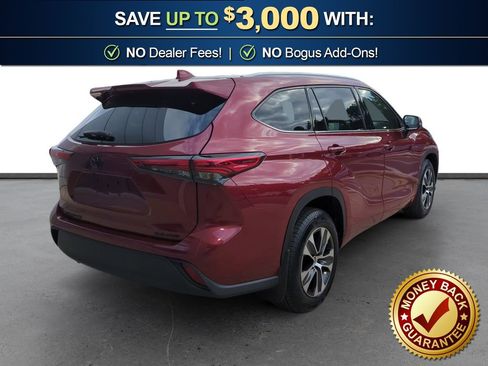 Used 2022 Toyota Highlander XLE image 7