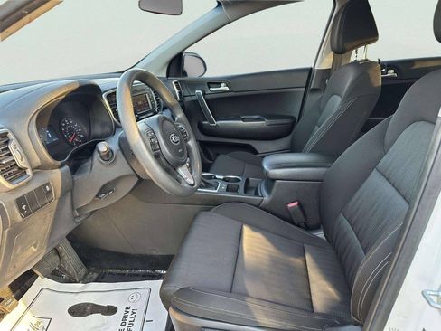 Used 2017 Kia Sportage LX FWD image 10