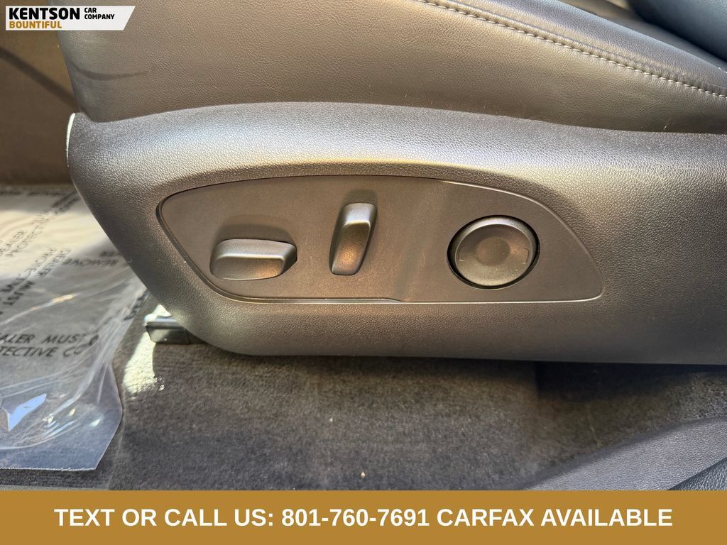 Used 2026 GMC Acadia Elevation w/ Elevation Premium Package AWD/4WD image 30