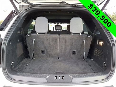 Used 2023 Ford Explorer ST-Line w/ Class IV Trailer Tow Package image 30