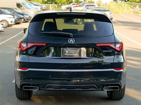 Used 2023 Acura MDX SH-AWD w/ Technology Package image 6