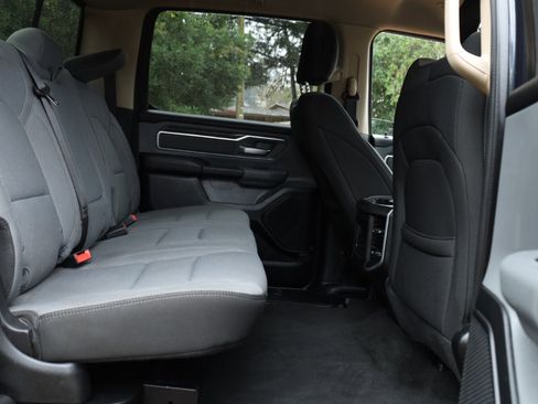 Used 2020 RAM 1500 Big Horn image 14