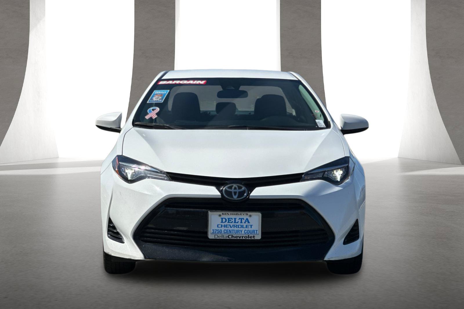 Used 2017 Toyota Corolla LE FWD image 9