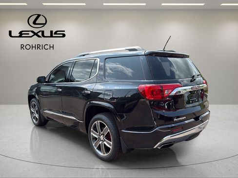 Used 2017 GMC Acadia Denali w/ Technology Package AWD/4WD image 8