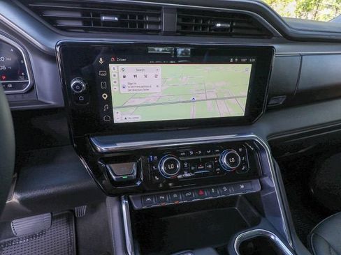 Used 2023 GMC Sierra 1500 Denali w/ Technology Package AWD/4WD image 20