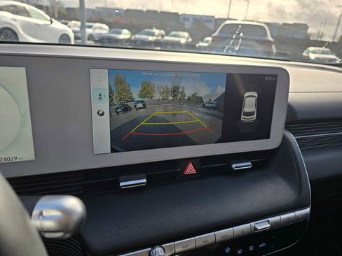 Used 2024 Hyundai Ioniq 5 SEL image 28