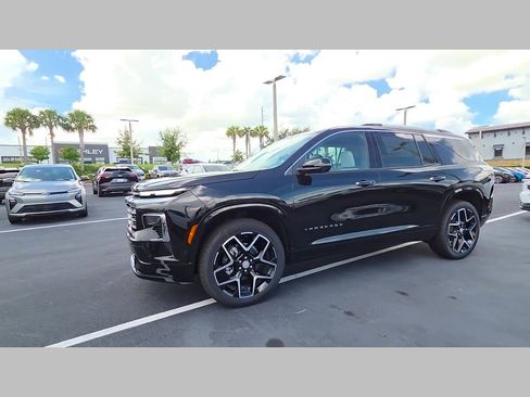 New 2026 Chevrolet Traverse High Country FWD image 24