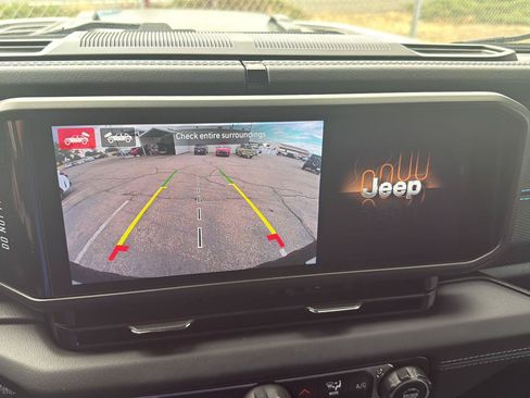 Used 2024 Jeep Wrangler Unlimited Rubicon 4xe w/ Technology Group AWD/4WD image 21