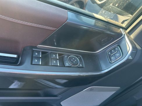 Used 2022 Ford F150 Lariat w/ Equipment Group 502A High image 8