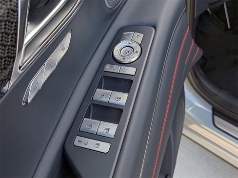 New 2026 Genesis GV80 3.5T e-SC image 11