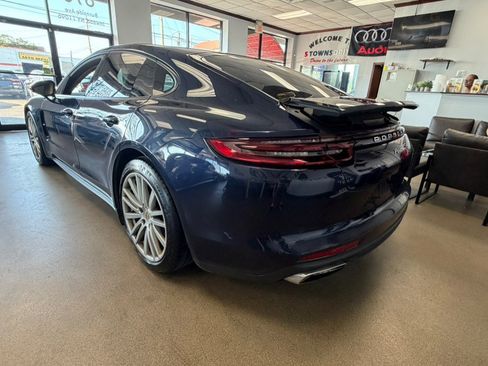 Used 2018 Porsche Panamera 4 AWD/4WD image 10
