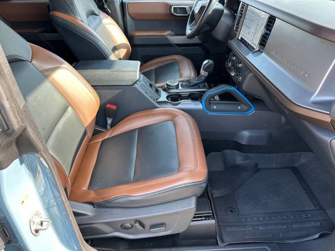Used 2023 Ford Bronco Outer Banks image 13