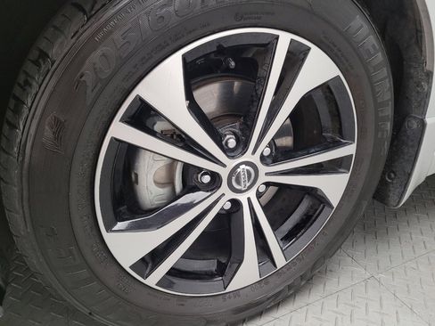 Used 2023 Nissan Sentra SV w/ All-Weather Package image 31