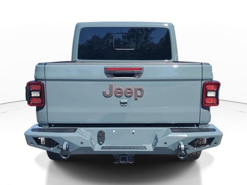 Used 2025 Jeep Gladiator Mojave AWD/4WD image 4