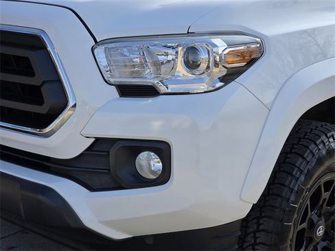Used 2022 Toyota Tacoma SR5 image 6