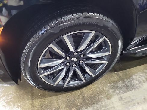 Used 2023 Cadillac Escalade ESV Sport image 10