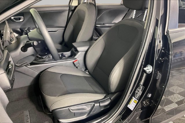 Certified 2026 Kia K4 FWD image 19