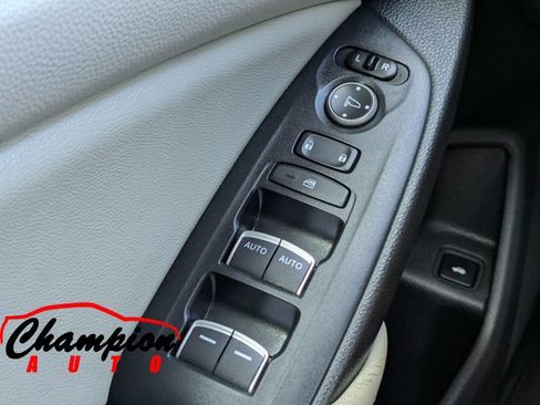 Used 2018 Honda Accord LX image 24