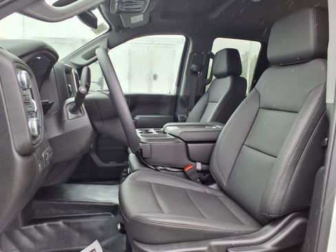 New 2025 GMC Sierra 3500 Pro w/ Convenience Package image 11