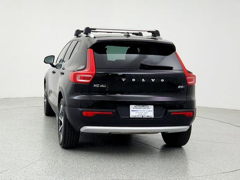 Certified 2023 Volvo XC40 B5 Ultimate w/ Climate Package image 6