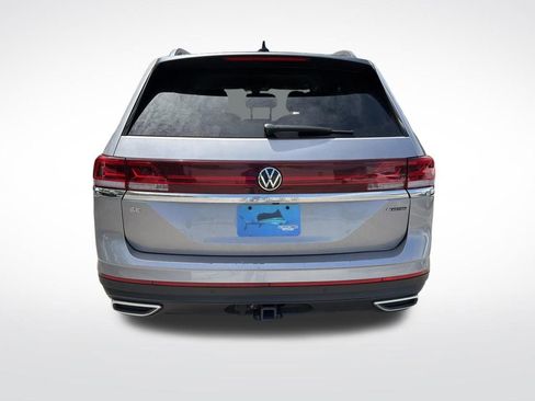 Used 2024 Volkswagen Atlas SE image 7