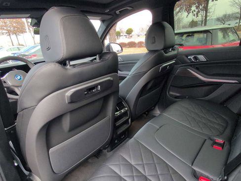 Used 2026 BMW X5 xDrive50e w/ M Sport Package image 19