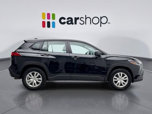 Used 2023 Toyota Corolla Cross L image 6