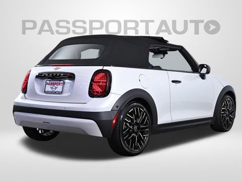 Used 2025 MINI Cooper S FWD image 9