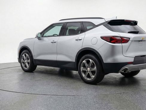 Used 2025 Chevrolet Blazer LT image 6