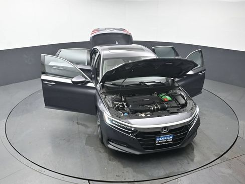 Used 2019 Honda Accord Touring image 52