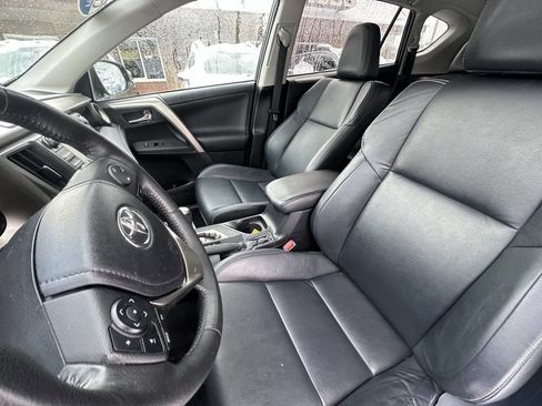 Used 2013 Toyota RAV4 Limited image 11