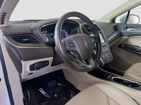 Used 2019 Lincoln MKC Reserve w/ MKC Climate Package AWD/4WD image 23