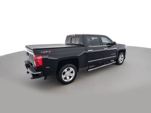 Used 2018 Chevrolet Silverado 1500 LTZ w/ Sport Package image 5