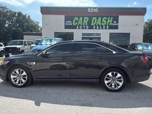 Used 2010 Ford Taurus Limited FWD image 2