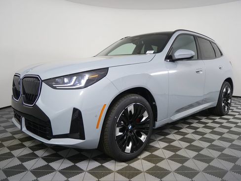 Used 2026 BMW X3 xDrive30i w/ Premium Package AWD/4WD image 7