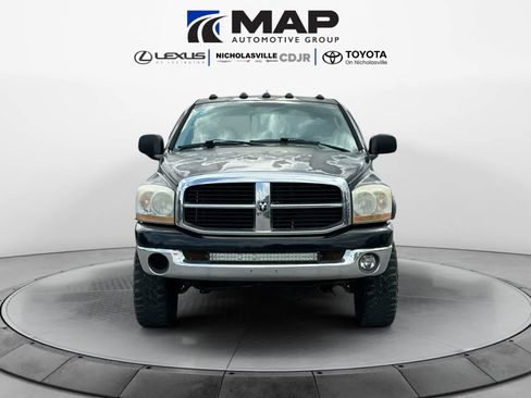 Used 2006 Dodge Ram 2500 Truck SLT image 8