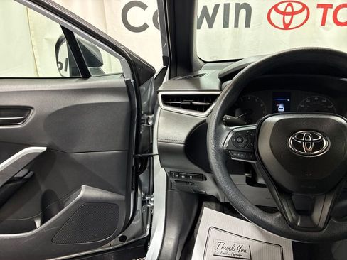 Used 2025 Toyota Corolla Cross AWD Hybrid image 23