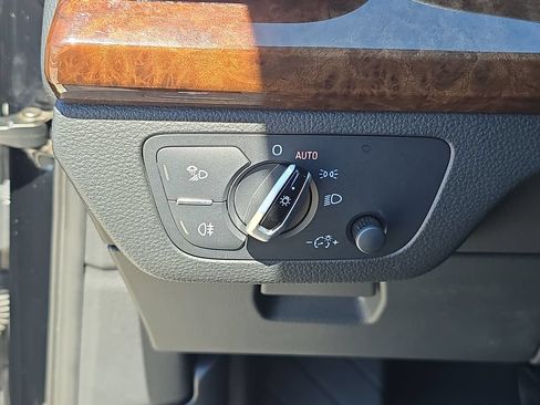 Used 2018 Audi Q5 2.0T Premium Plus w/ Premium Plus Package AWD/4WD image 29