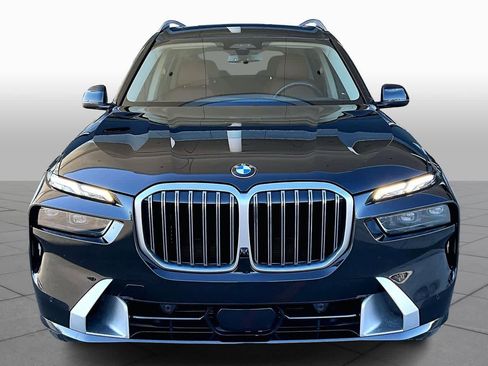Used 2023 BMW X7 xDrive40i w/ Premium Package image 3