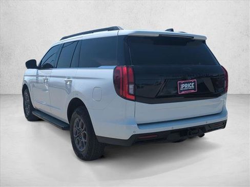 Used 2025 Ford Expedition Active RWD image 8