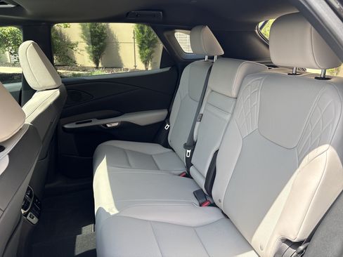 Used 2025 Lexus RX 350 F Sport w/ Accessory Package (P1) AWD/4WD image 32