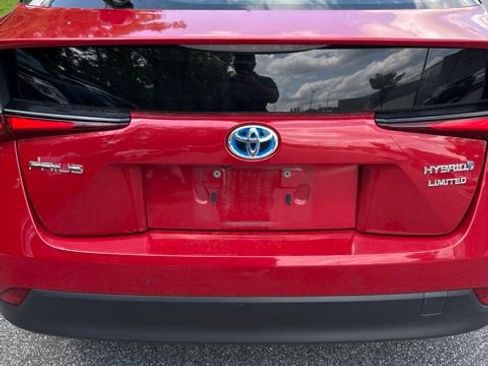 Used 2020 Toyota Prius Limited FWD image 11