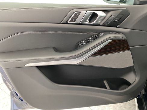 New 2026 BMW X5 xDrive40i w/ Climate Comfort Package image 11