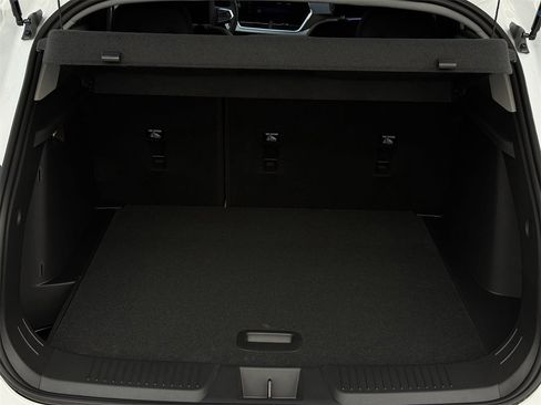 New 2026 Chevrolet Trax LT w/ Sunroof Package image 26