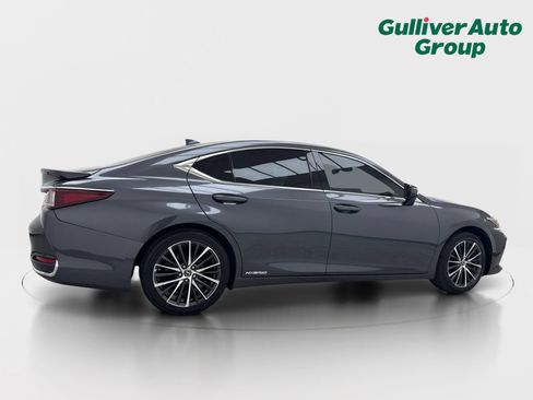 Used 2022 Lexus ES 300h w/ Premium Package FWD image 9