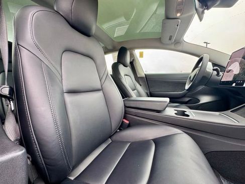 Used 2021 Tesla Model 3 Standard Range Plus RWD image 16