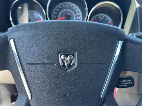 Used 2012 Dodge Caliber SXT FWD image 24